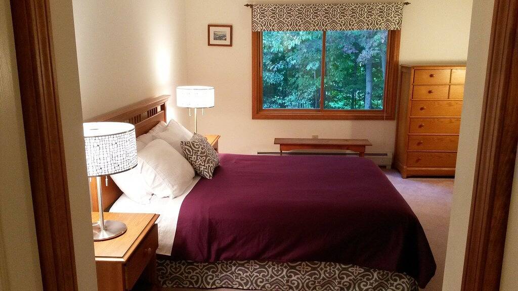 Ganze Wohnung, Deer Park 2Br Top Flr. Endgerät mit Klimaanlage/ Wi-Fi / 50 \"4K-Fernseher in Strand- / Poolnähe in Woodstock (NH), Franconia Notch