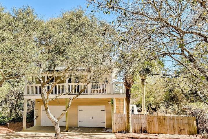 Vacation rental for 6 people, with yard and balcony in Santa Rosa Beach