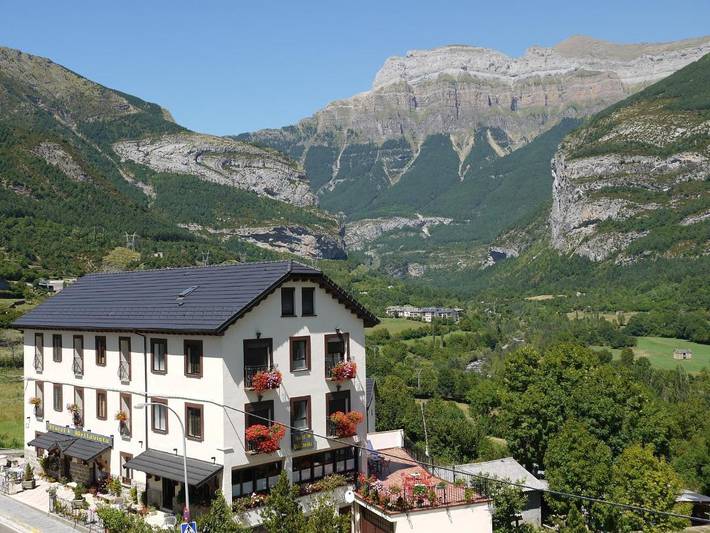 Hotel para 2 personas, con balcón y vistas - 1