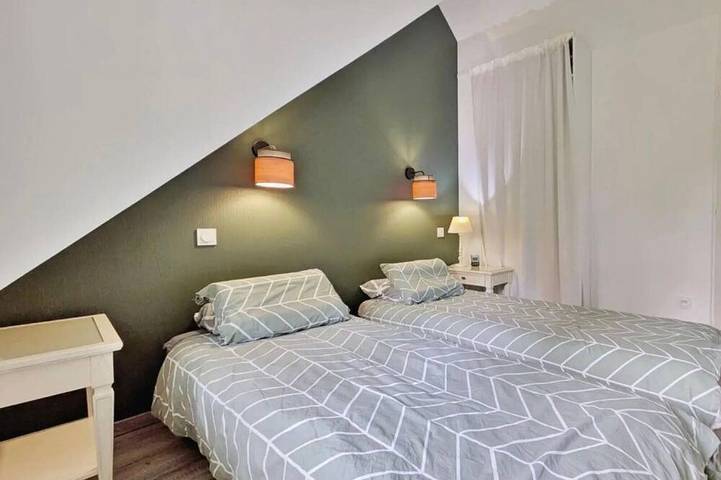 Location de vacances pour 8 personnes, avec terrasse et jardin dans Oisseau - 3