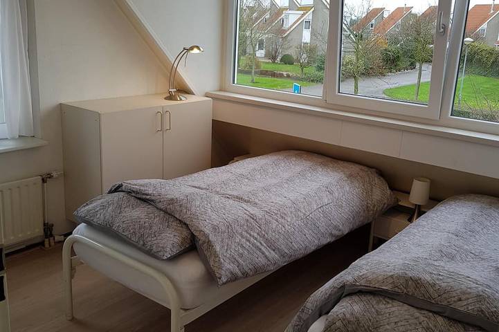 Villa für 8 Personen, mit Garten und Pool sowie Sauna in Scharendijke - 4