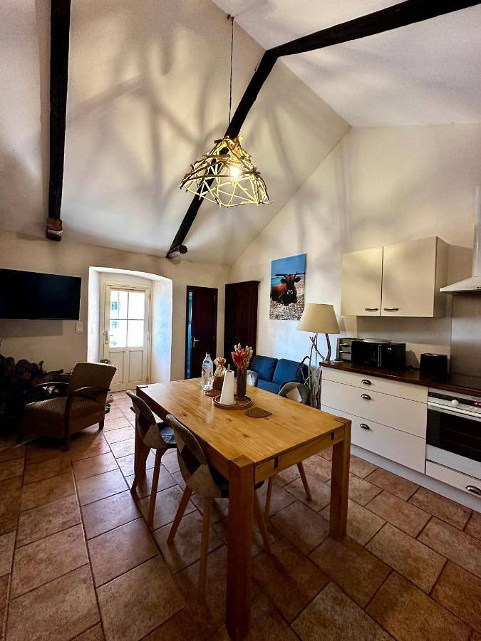 Gîte pour 4 personnes, avec vue et terrasse, animaux acceptés dans Port de Centuri - 3