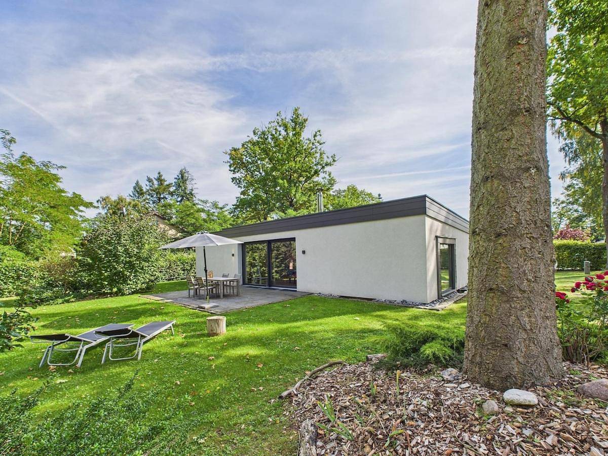 Wohlfühl-Haus mit Kamin & Whirlpool - Nähe Berlin in Oberdorla, Vogtei