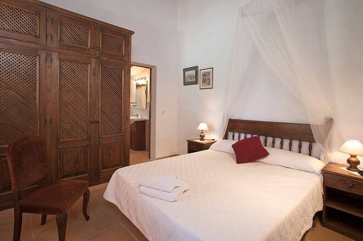 Peaceful villa renovated at 500 metres from Pollensa village  And WIFI Free in Pollença Town, Pollença