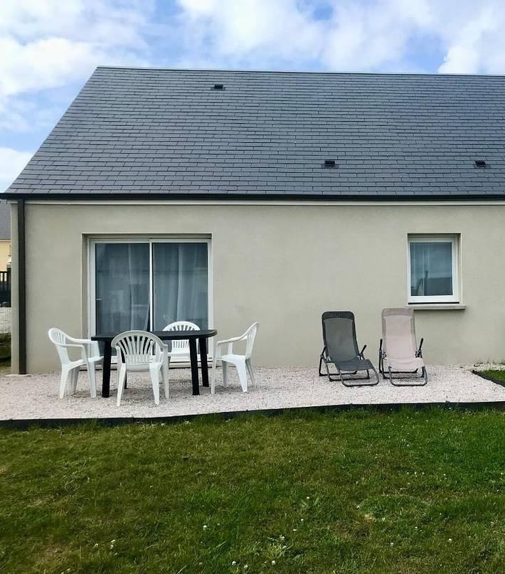 Location de vacances pour 8 personnes, avec Terrasse ainsi que Jardin et Vue à Les Pieux