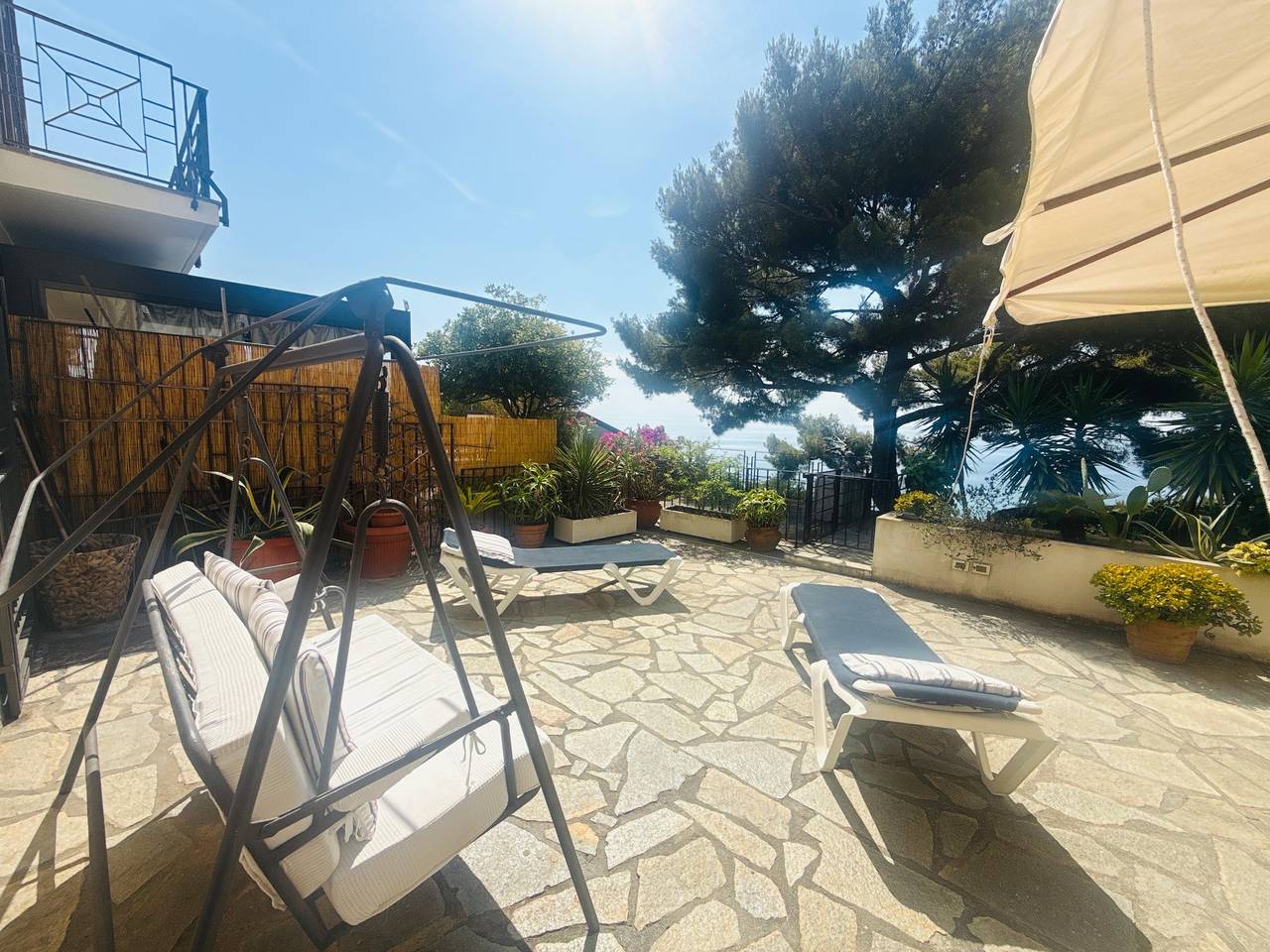 Villa Fronte Mare Con Terrazza in Andora, Riviera di Ponente