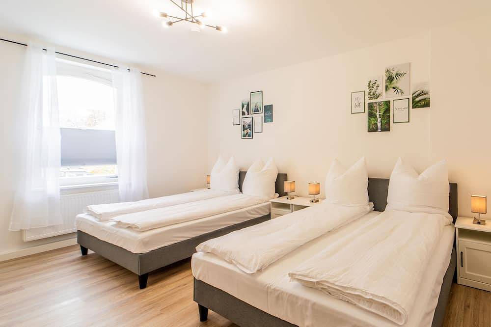 Ganze Wohnung, Grosse Unterkunft in zentrumsnaher Lage - Parkplatz in Coburg, Oberes Maintal - Coburger Land