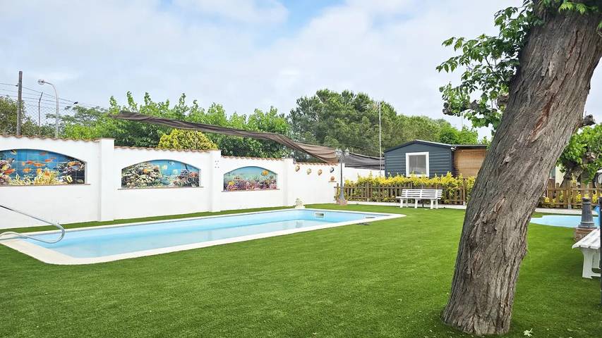 Bungalow para 5 personas, con terraza y piscina - 1