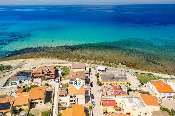 Gîte pour 9 personnes, avec balcon/terrasse, animaux acceptés à Castelsardo