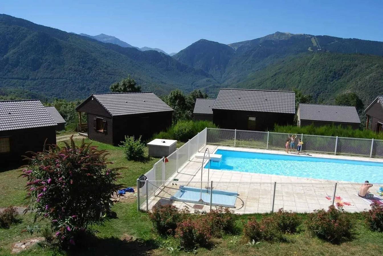Ganze Wohnung, Gemütliche Wohnung in Ignaux, 31 m² mit Pool in Ignaux, Französische Pyrenäen