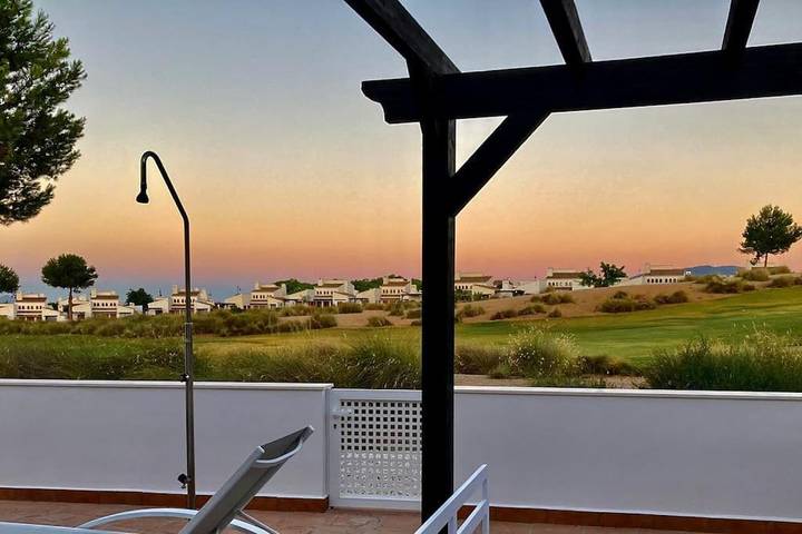 Chalet para 6 personas, con piscina y vistas además de jardín y terraza en Huerta de Murcia