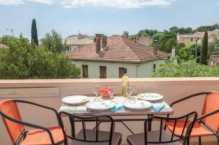 Gîte pour 4 personnes, avec terrasse et balcon/terrasse dans Office De Tourisme De Saint Cyr Sur Mer