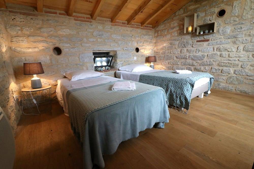 Gite atypique dans un pigeonnier 4 pers in Septfonds, Quercy