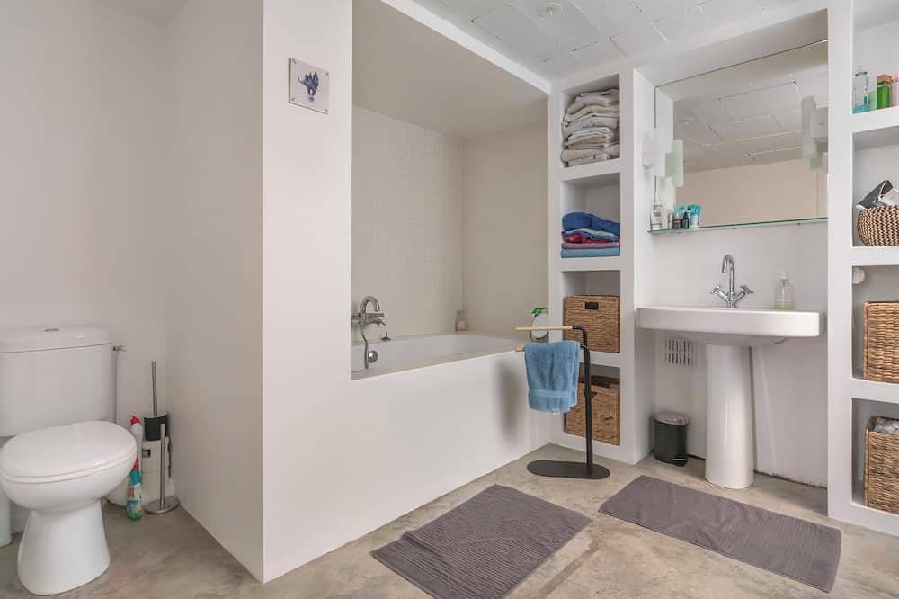 Très Grande Maison D'architecte Avec Jardin, Idéal Pour les Familles in Montreuil, Sena-Saint Denis