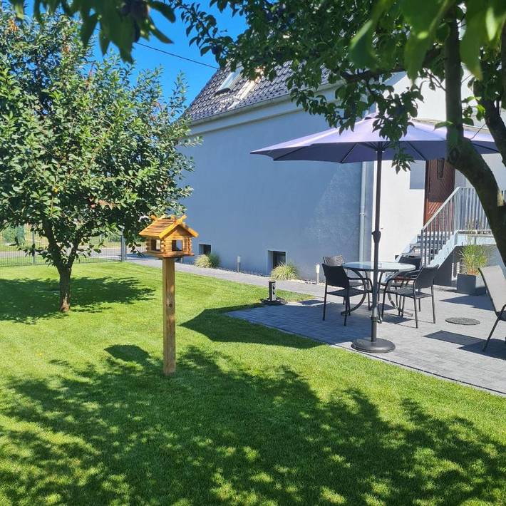 Ferienwohnung für 2 Personen, mit Terrasse und Garten sowie Ausblick in Kolkwitz