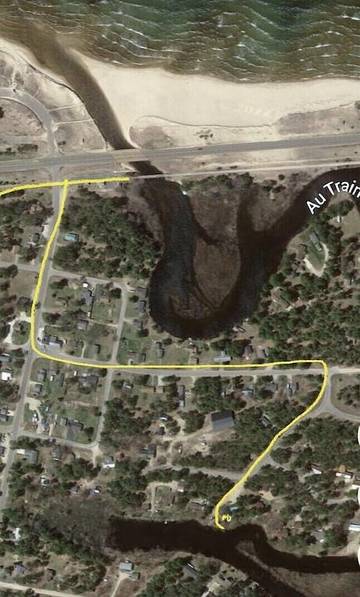 Log Cabin for 14 Guests in Alger County, Picture 1