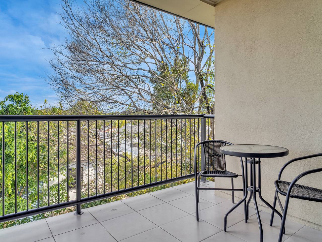 Entire apartment, Bright 2-Bed with Private Balcony & Serene View in Brisbane, Moreton Bay