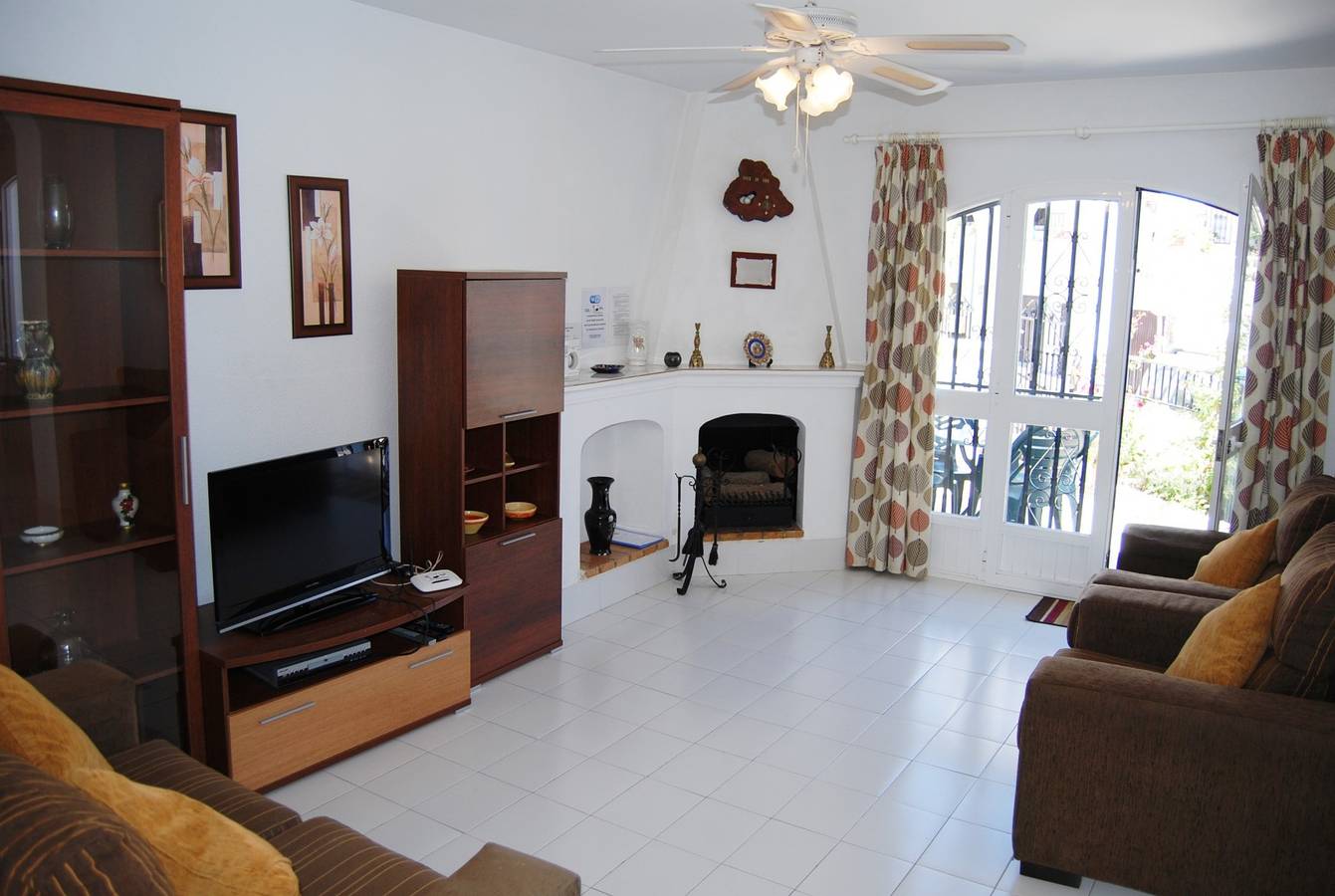 Los Pinos 25 Villas in Playa de Burriana, Nerja