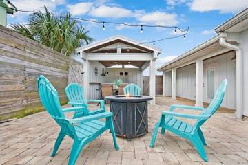 Vacation Rental for 8 Guests in Crescent Beach, St. Johns County, Picture 4