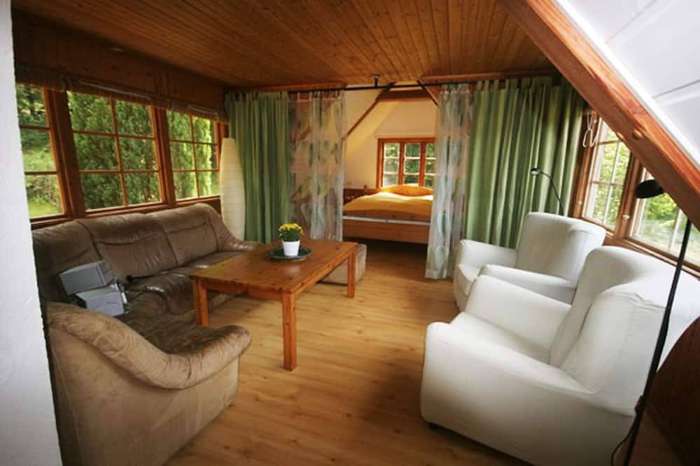 Haus mit Pool mitten in der Natur! in Kristianstad, Schwedische Ostsee