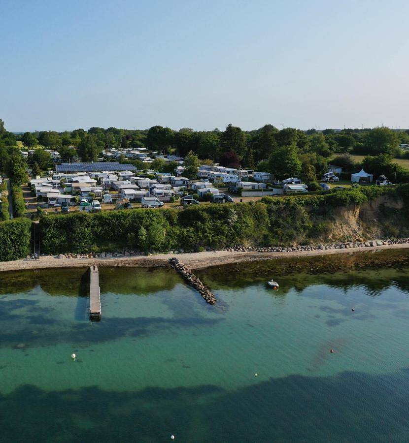 Marilyn - Glamping im Mercedes Düdo auf Camping Seeblick in Neustadt in Holstein, Ostholstein