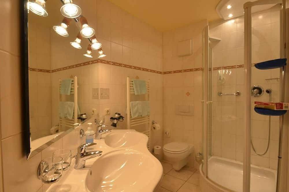 Entire apartment, Double room, comfort + - Herberger's Gasthaus - Pension \"Zur Schachtelbud\" in Oberwiesenthal, Ore Mountains