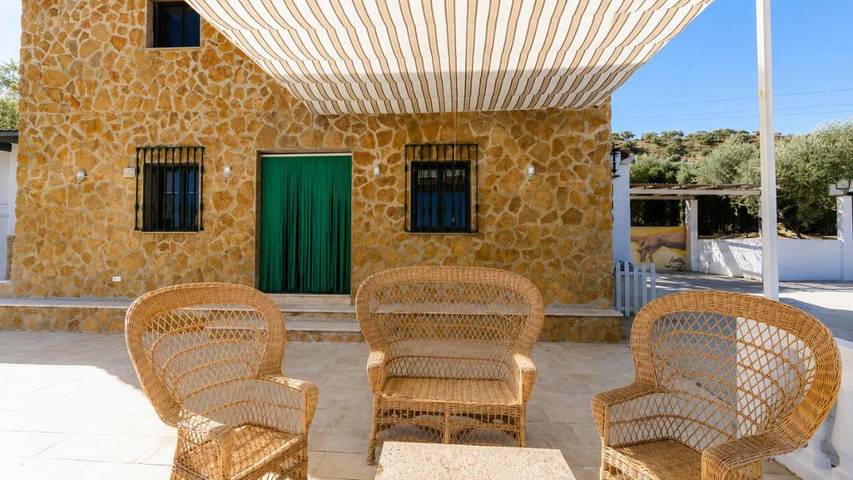 Casa rural para 6 personas, con Terraza además de Piscina y Vistas en Sierra de Yeguas - 4