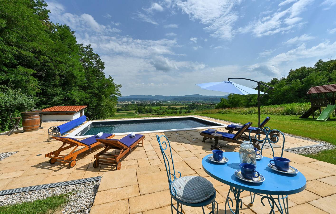 Gemütliche Ferienwohnung mit Pool, Terrasse und WLAN in der Nähe des Stadtzentrums von Zlatar in Krapina-Zagorje