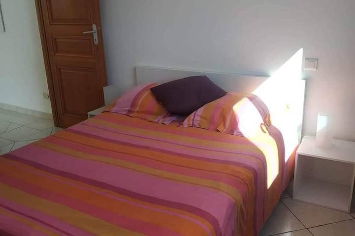 Location de vacances pour 6 personnes, avec jardin à Reillanne - 2