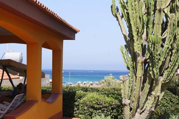 Villa per 6 persone, con Balcone e Terrazza nonché Giardino e Vista lago a Torrefano