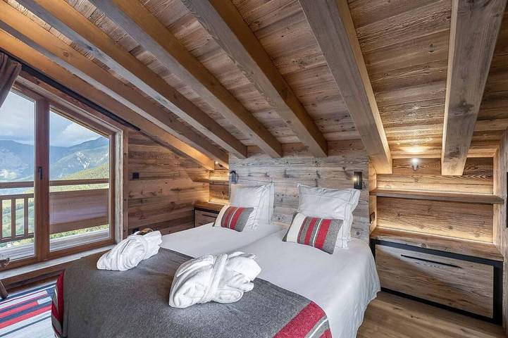 Ganze Wohnung, Zentrales Penthouse mit WLAN und Parkplatz, 6 Zimmer für 12 Personen in Saint-Bon-Tarentaise, Courchevel