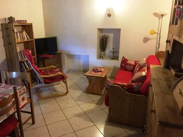 Gîte pour 4 personnes, avec terrasse et jardin à Saint-Jean-d'Arves