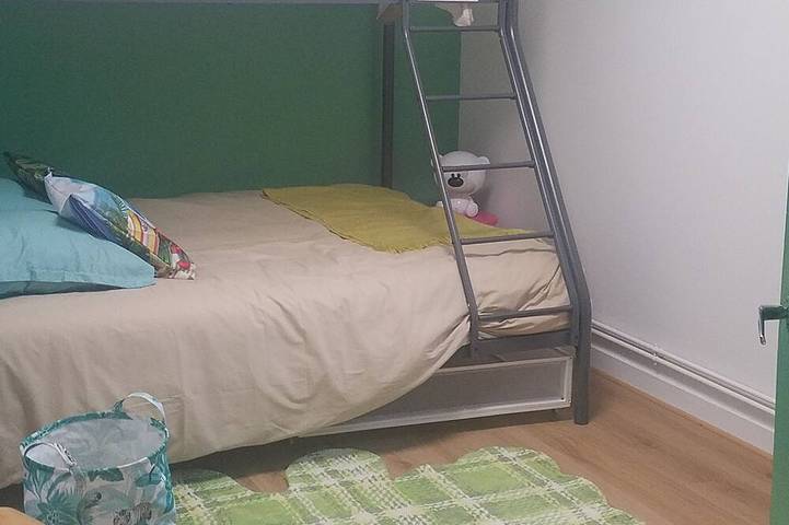 Location de vacances pour 5 personnes, avec jacuzzi ainsi que terrasse et jardin dans Plage De La Cale Lanveoc - 4