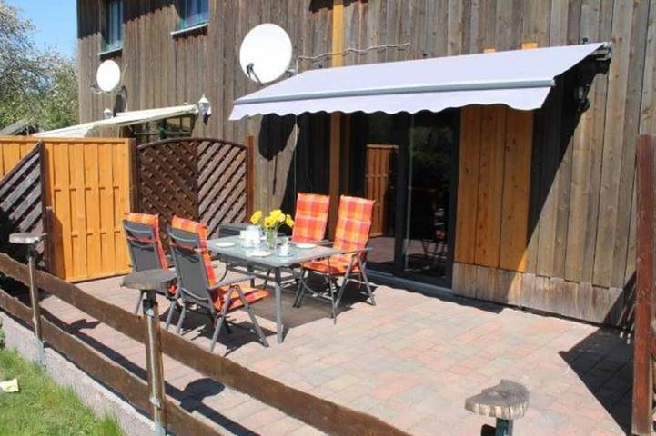 Ferienwohnung für 5 Personen, mit Terrasse und Garten