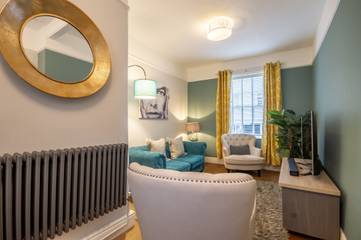Vacation Rental for 4 Guests in York, Yorkshire, Picture 4