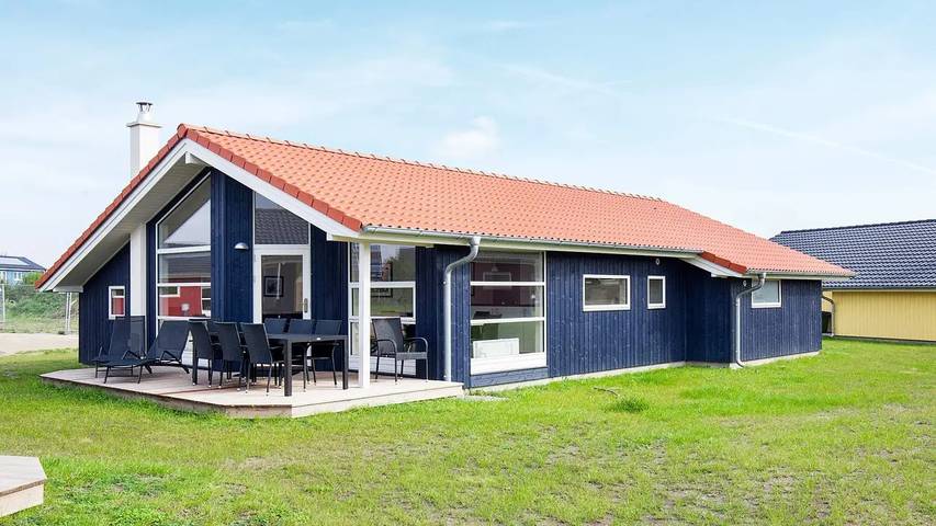 Ferienhaus für 9 Personen, mit Whirlpool und Sauna sowie Terrasse, mit Haustier