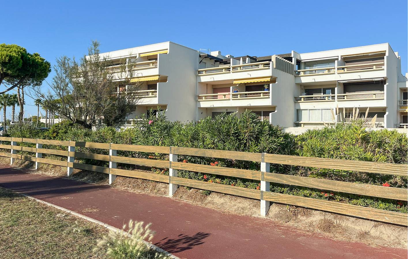Apartamento vacacional entero, Apartamento con vistas al mar, jardín y aparcamiento en Port Camargue in Port Camargue, Le Grau-du-Roi