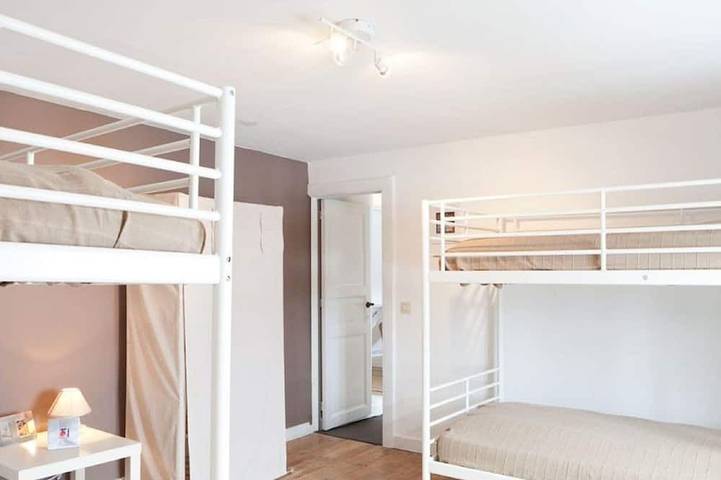 Location de vacances pour 15 personnes, avec terrasse et jardin, animaux acceptés à Onhaye - 3