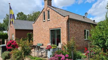Ferienhaus mit Meerblick für 6 Personen, mit Garten in Zeeland