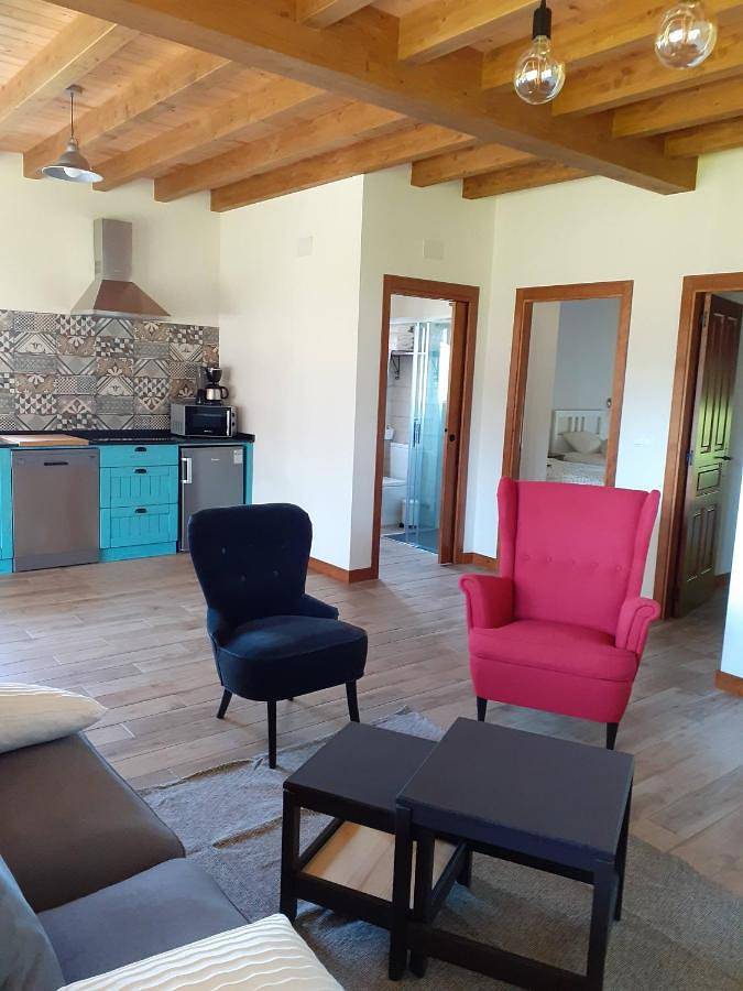 Casa rural para 2 personas, con Jacuzzi y Terraza además de Jardín y Vistas en Valdés  - 2
