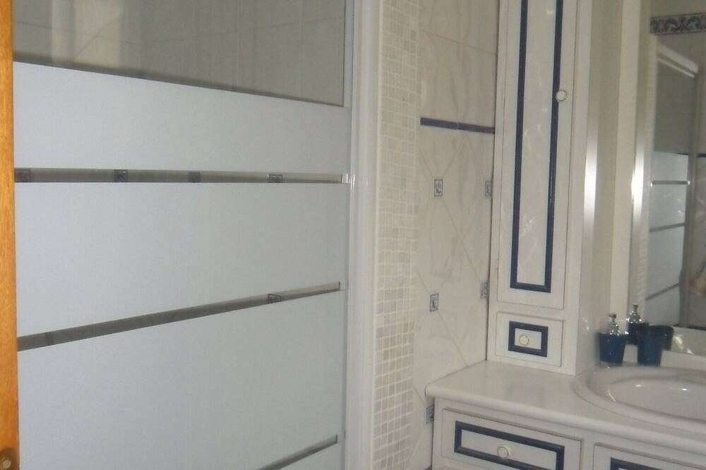 Chambre D 'hôtes Chez Pascaline La Terrasse in Sarliac-sur-l'Isle, Périgord Blanc