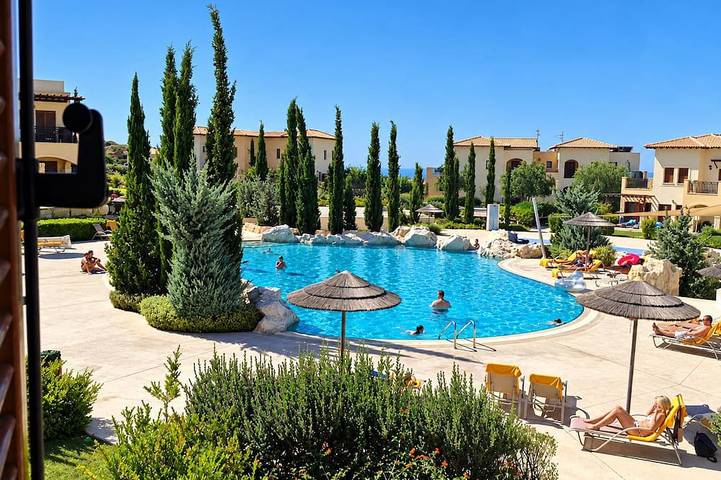 Holiday rental for 4 people, with Balcony and Pool as well as Sauna in Aphrodite Hills