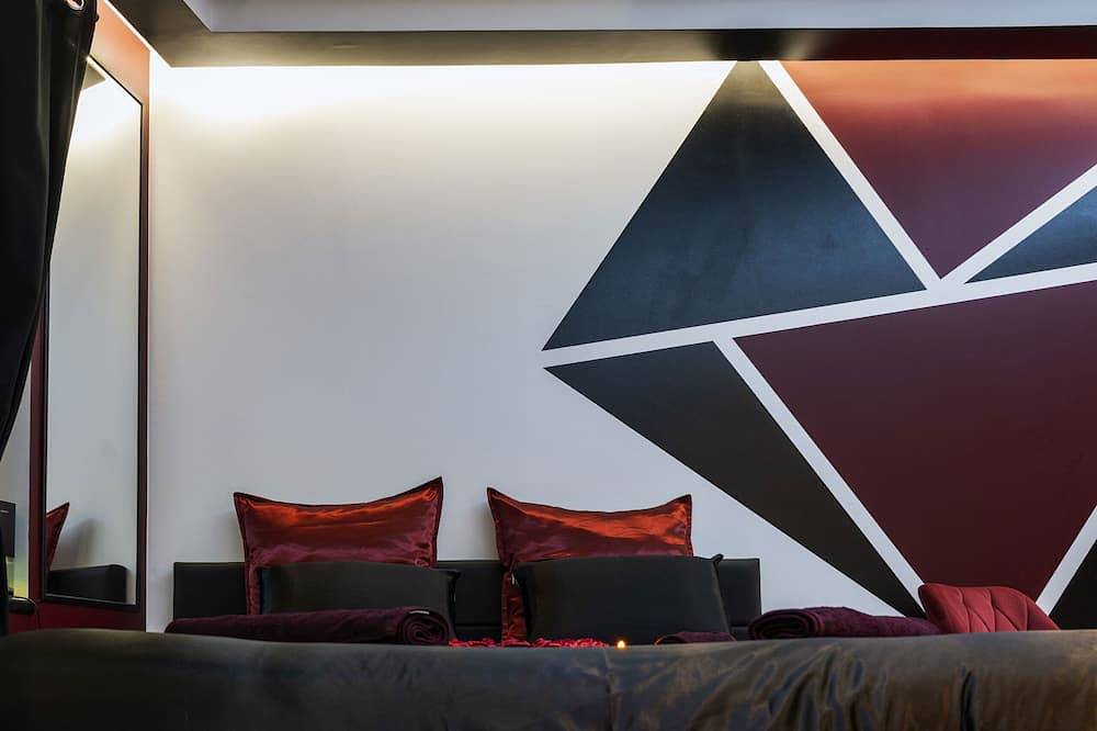 Apartamento entero, ✨Unique and romantic suite with private spa✨ in Voiron, Isère