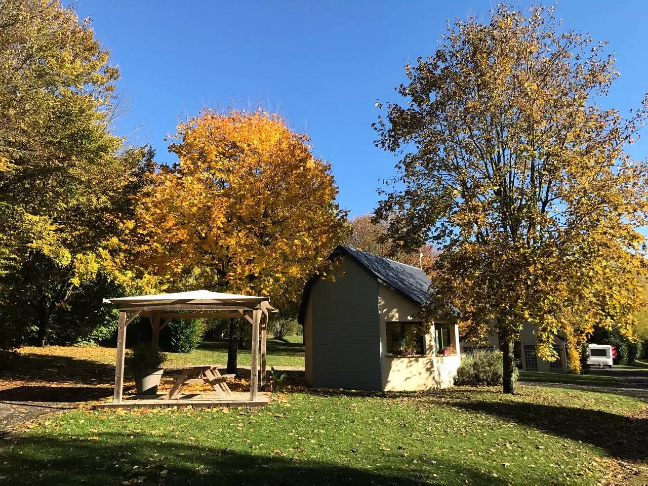 Mobil-home 2 chambres 4 personnes in Saint-Martin-du-Vieux-Bellême, Parc naturel régional du Perche
