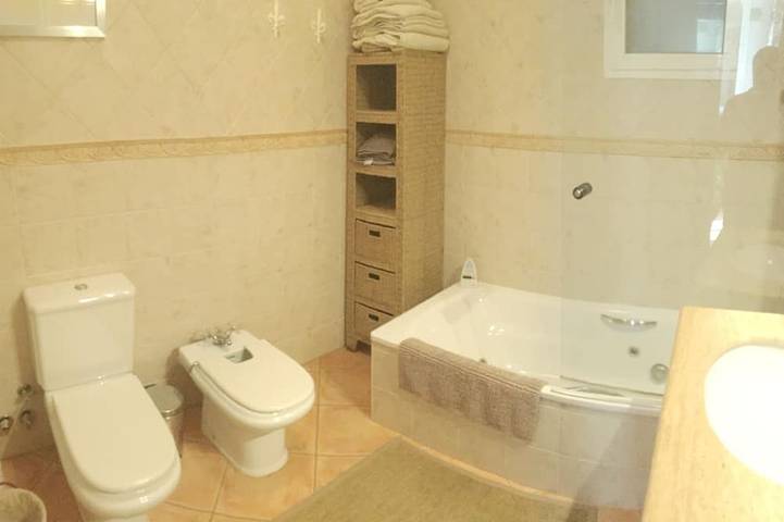 Appartement entier, Tinaos 1 adapté avec terrasse et solarium in Cómpeta, Province de Málaga