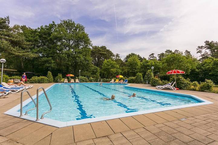 Appartement voor 4 personen, met tuin en zwembad in Markelo