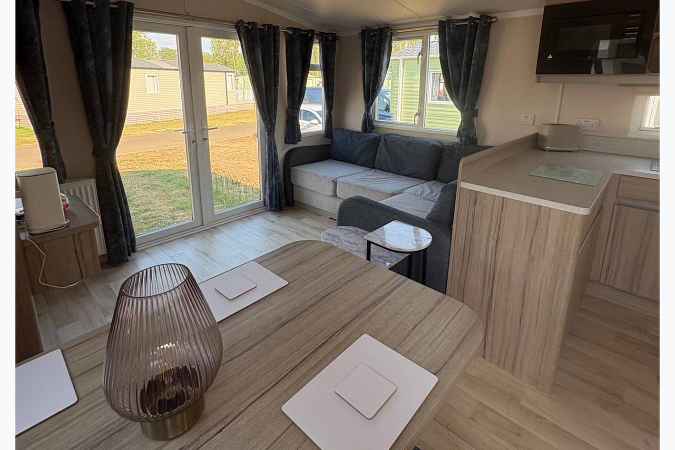 Billing Aquadrome 2-Bed Caravan, Sleeps 6, Parking in Northampton, Northamptonshire