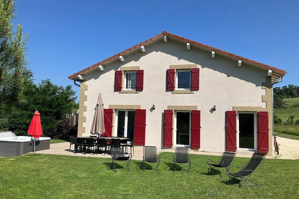 Grande Maison 9 lits sauna spa jacuzzi, idéal famille ou amis, Evjf in Le Grand-Serre, Région de Valence
