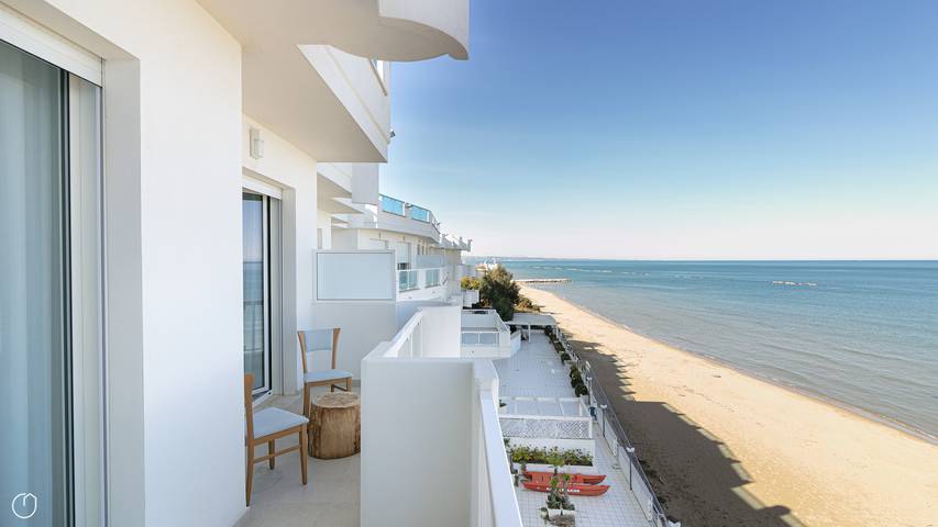 Ferienwohnung für 6 Personen, mit Balkon und Terrasse in Italien