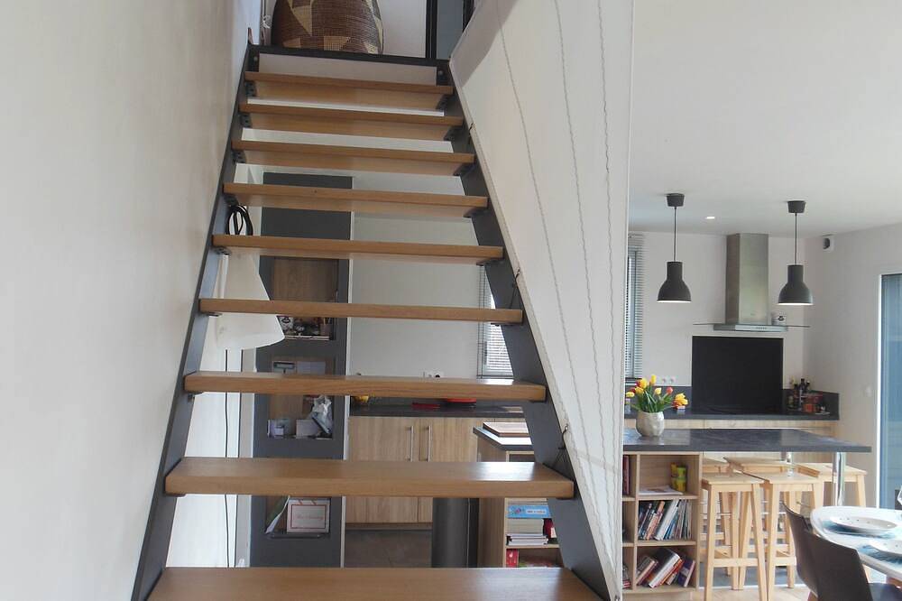 Helle, moderne neue Villa 2 Minuten von den schönen Stränden in Santec, Ceinture Dorée